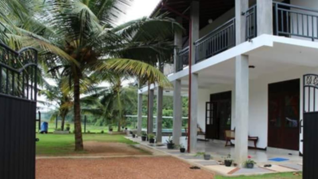 4 Bedroom villa with Pool for sale in Hikkaduwa 🏠