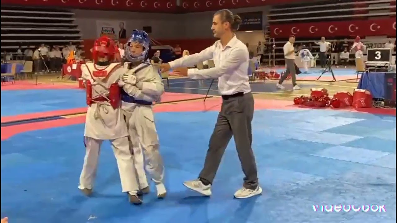 Yıldız Erkek 37 Kg. Yarı Final