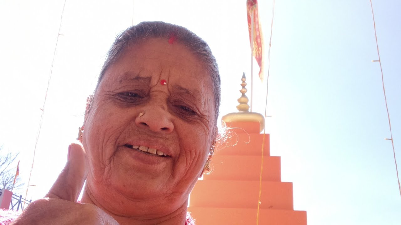 गौरी गोपाल आश्रम में गरीब कन्याओं का विवाह आचार्य श्री अनिरुद्ध आचार्य महाराज को समर्पित 