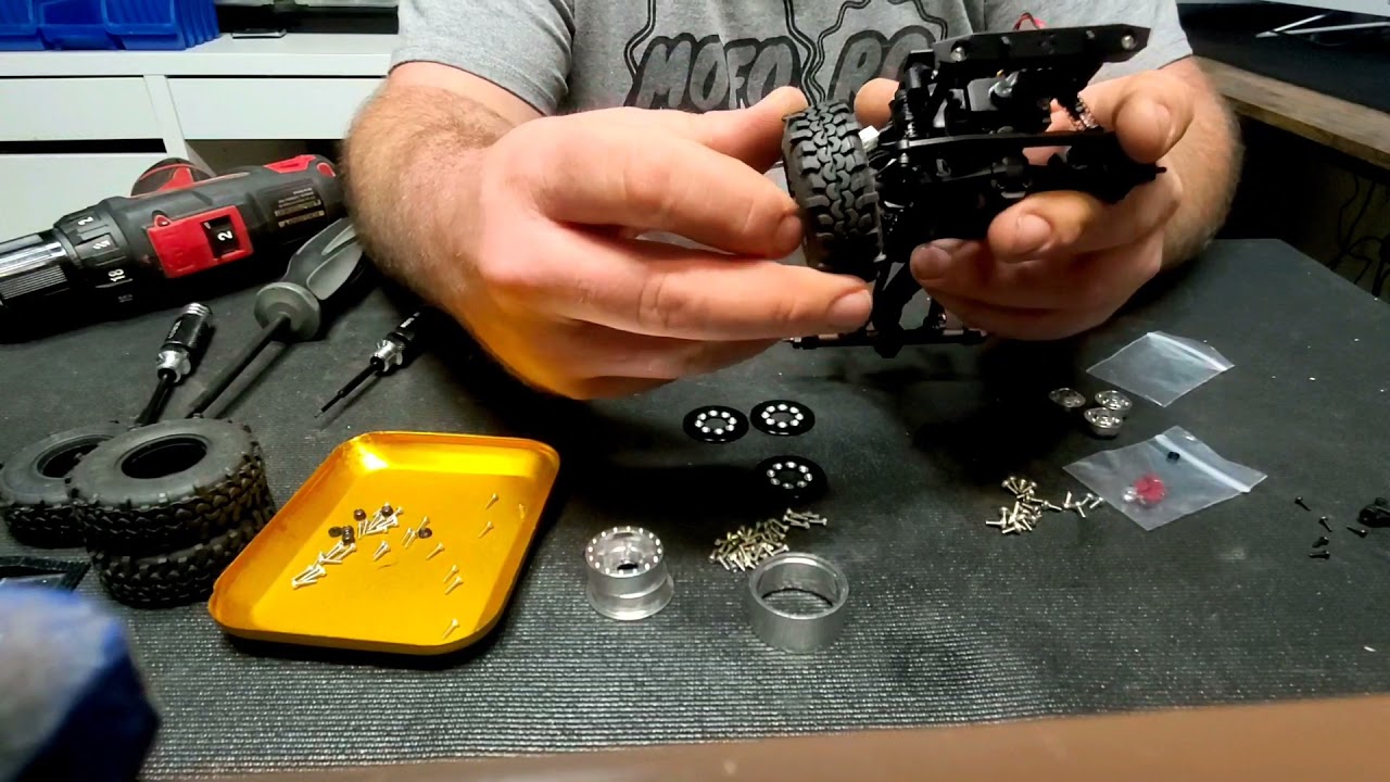 Install Ultra Premium Wheels from Mofo rc Upws for the scx24