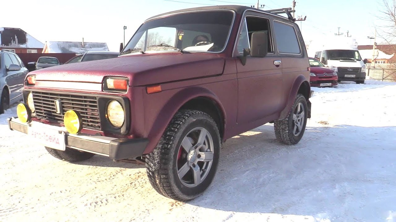 1992 LADA NIVA 2121. Start Up, Engine, and In Depth Tour.
