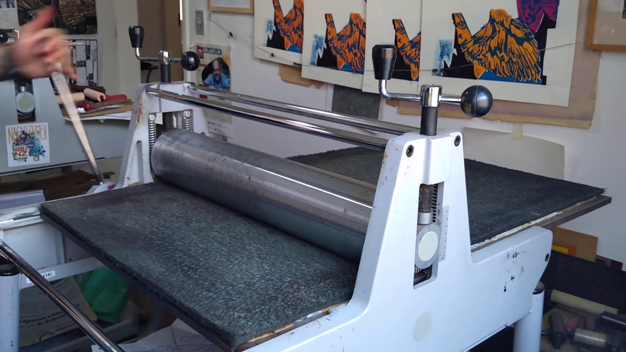 Impressão de gravura na prensa em estêncil - etapa 3