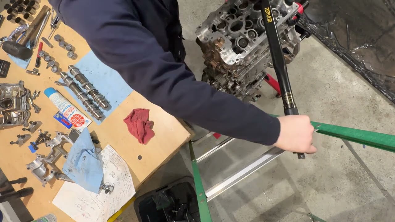 Subaru wrx STi EJ257 B25 head install assembly ARP625+ studs gaskets to valve cover