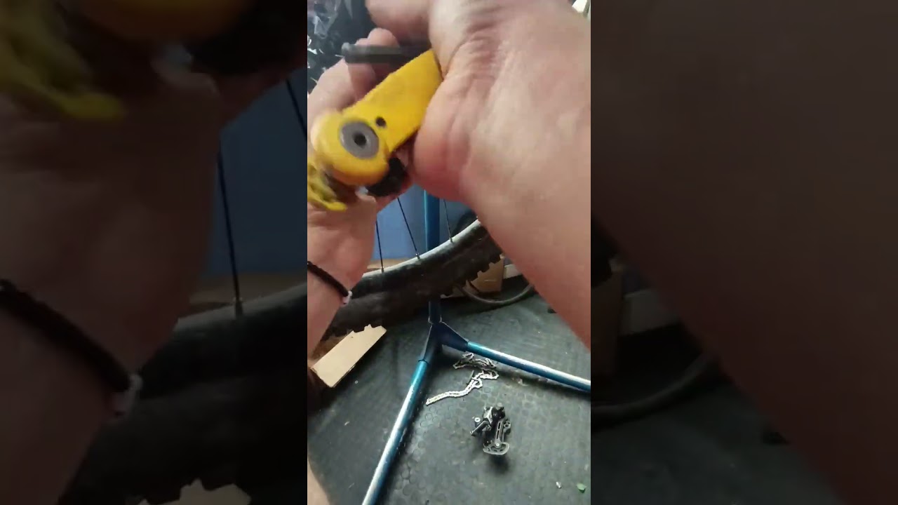 Un día cotidiano en el taller, problema de tensor en los rayos.
