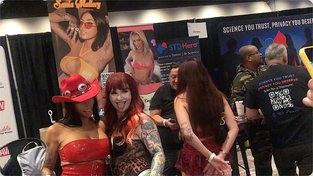 INSIDE AVN EXPO ON A WEDNESDAY BRINGS OUT ALL THE BADDIES OUT AT THE VIRGIN HOTEL IN LAS VEGAS,NV