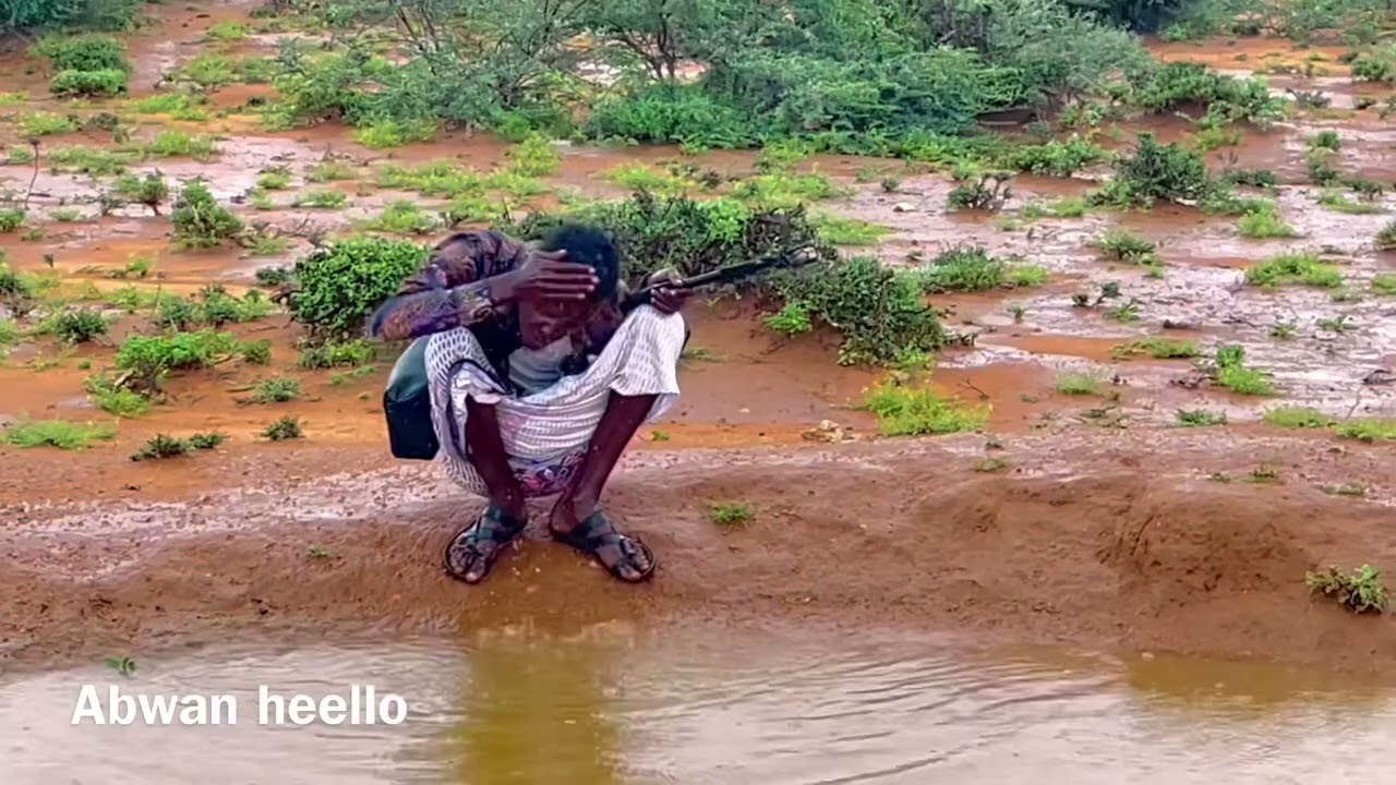 Muuqaalkii ugu cajiibsanaa ee aan duubo iyo waqti Dhulku barwaaqo ahaa.