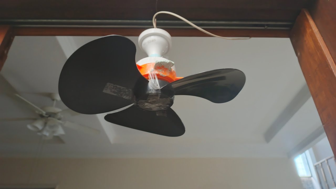 mini ceiling fan with the propeller replaced because it's broken 