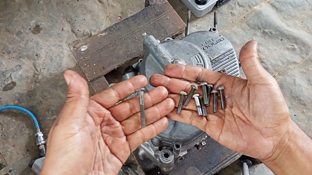 Suzuki RG110 overhaul