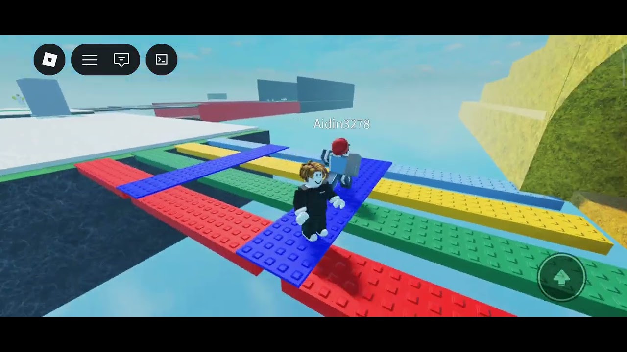 Играю игру в roblox