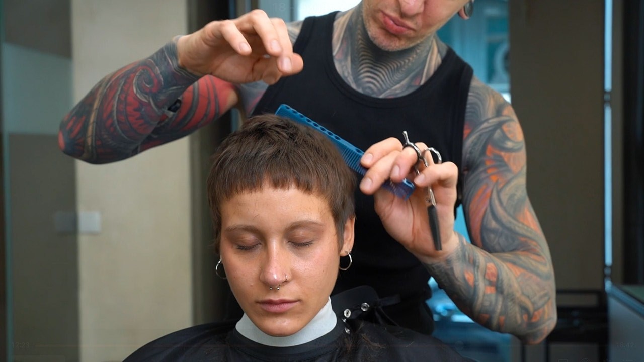 ✂️ Она доверила мне сделать стрижку еще короче — ASMR Пикси и нежная цветовая гамма