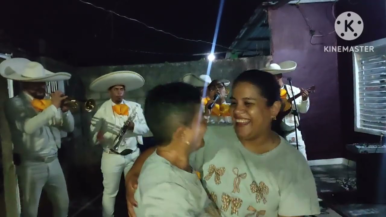 Cumpleaños de la Sra María Esther de parte de sus hijos. Martes 10 de Febrero de 2026.