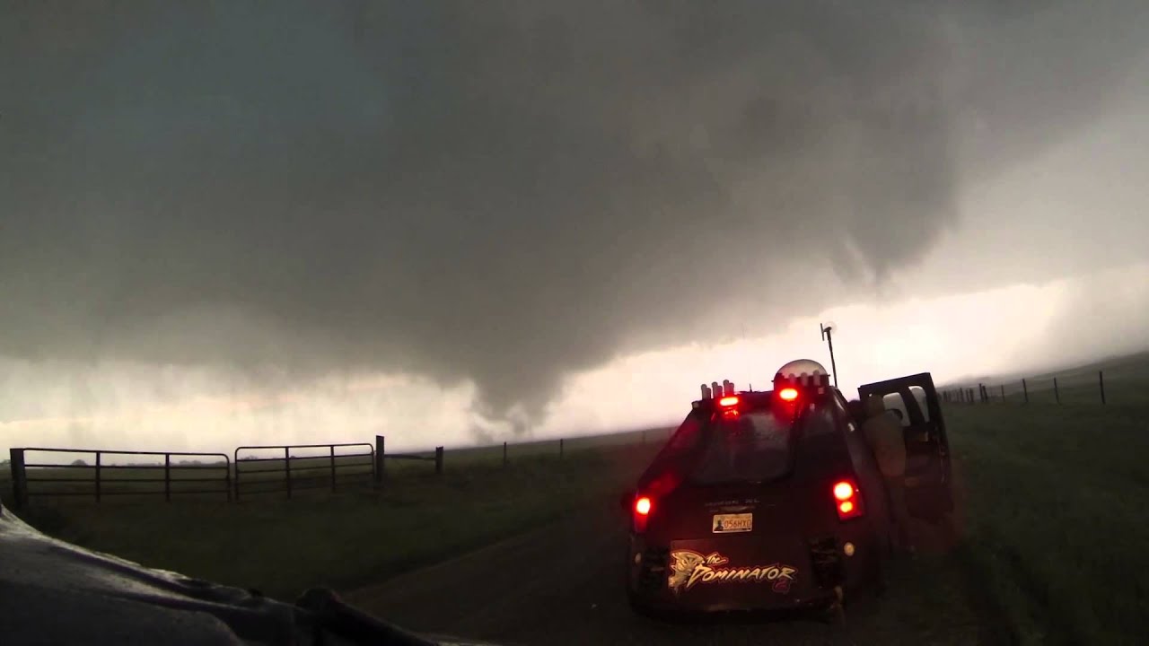 May 31 El Reno EF5 Extended Version. filmed up close in the TVN Dominator using GoPro Hero 3 Black