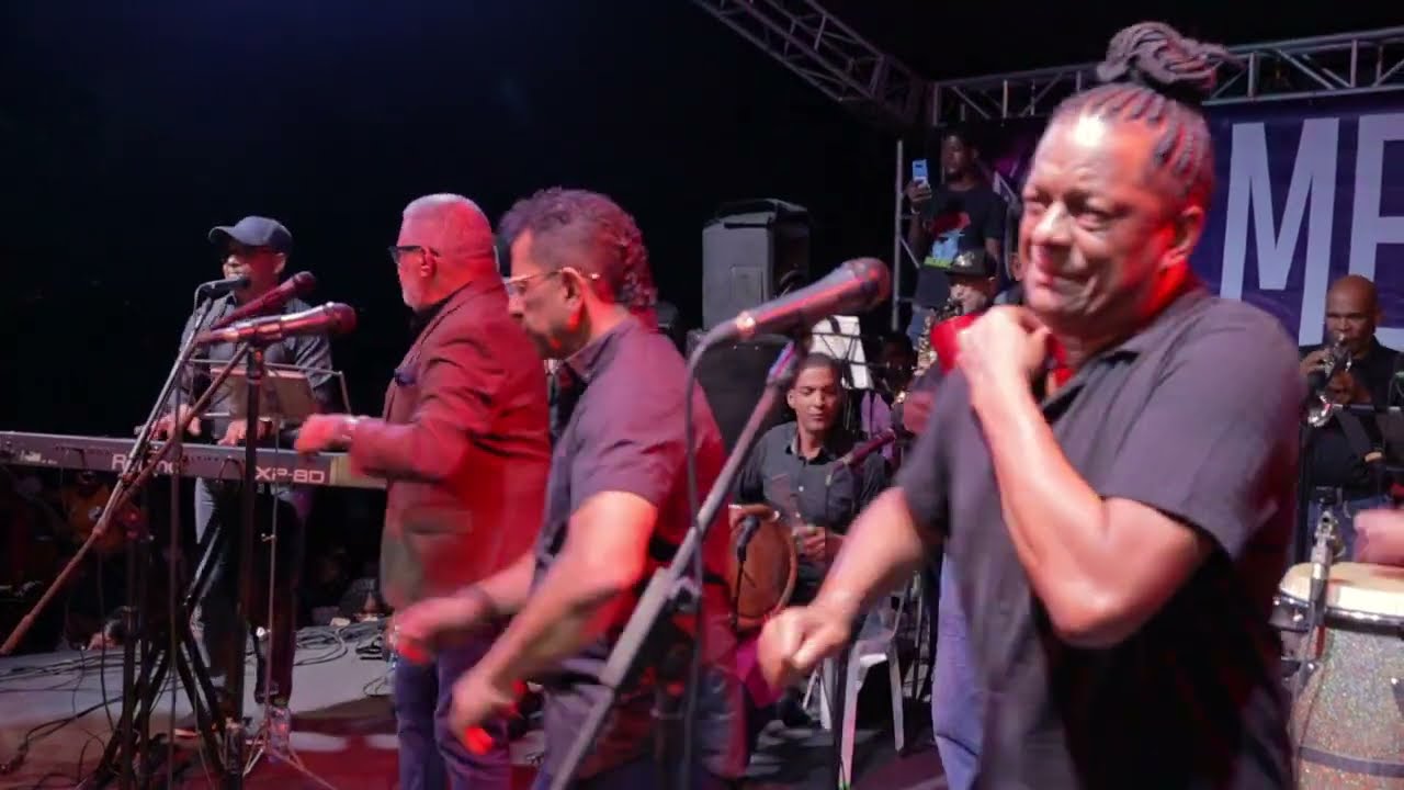 PRESENTACIÓN AÑOS DORADOS DEL MERENGUE EN FIESTAS PATRONALES PEDERNALES 2024 - PART 1
