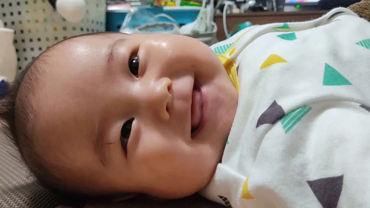 赤ちゃんの記録　3ヶ月②　よく喋る
