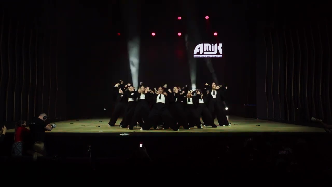 VICTORY DANCE STUDIO/ BLACK/ AMIK 2025/ special award