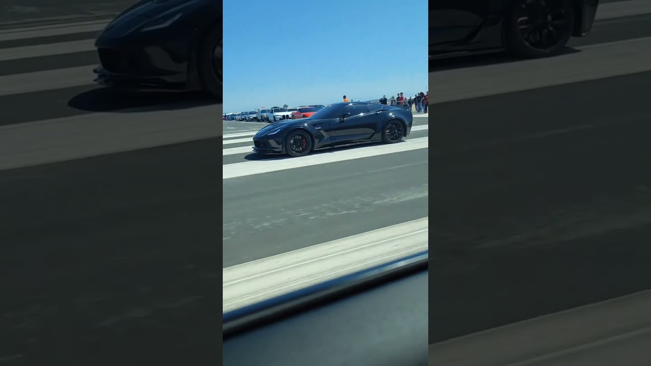 Hellcat charger VS Corvette Z06