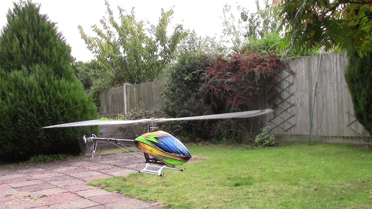 Trex 800 Pro DFC stable hover at low head speed.
