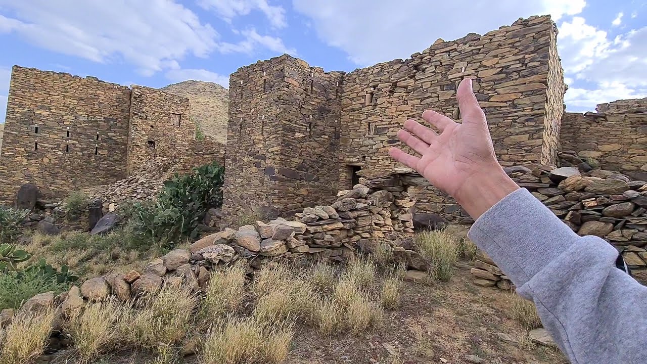 فن البناء المعماري لدى عسير الهول