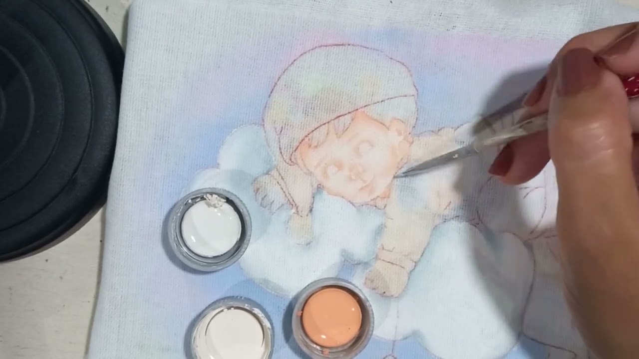 Pintura em fralda: bebê na nuvem, parte 1