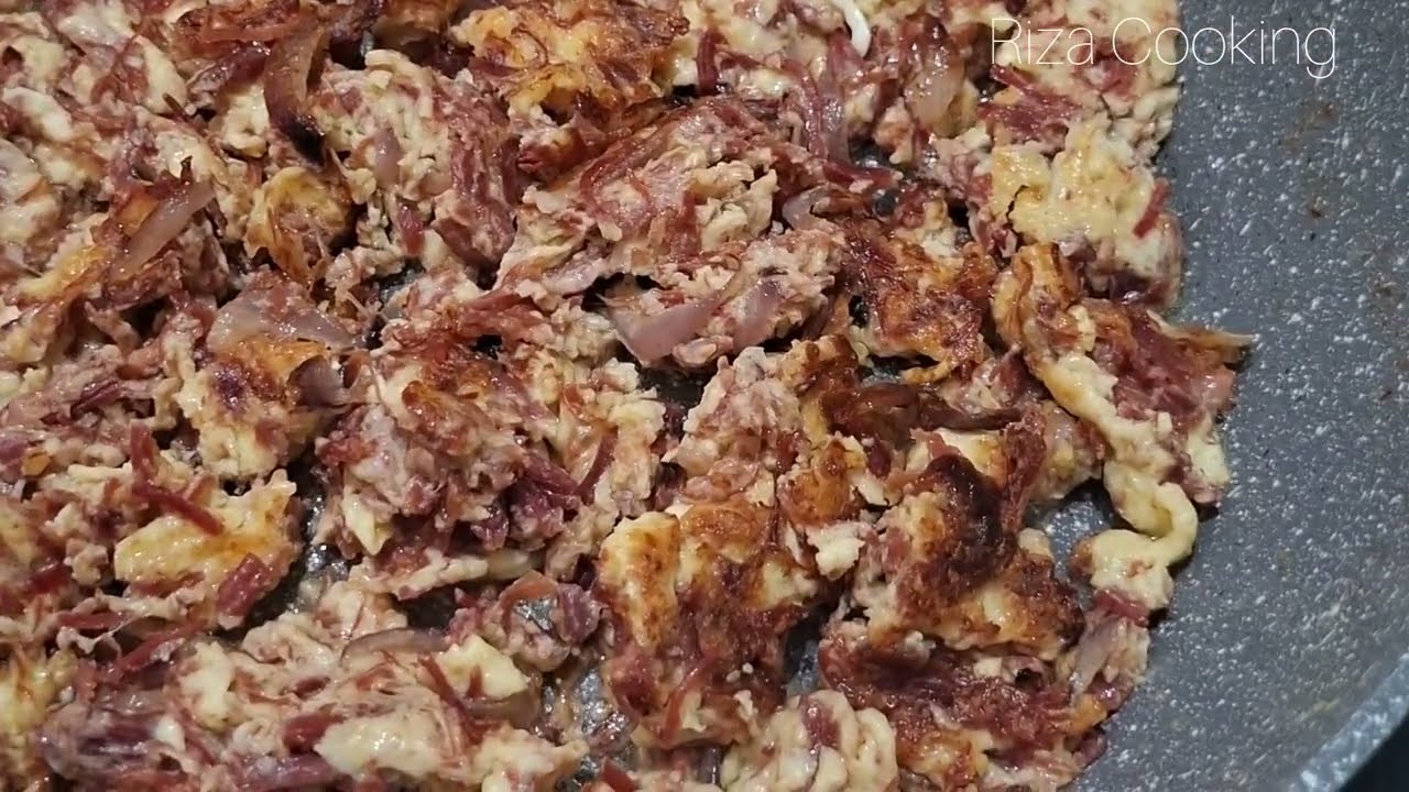 Corned Beef with Eggs | Easy Filipino Breakfast Recipe