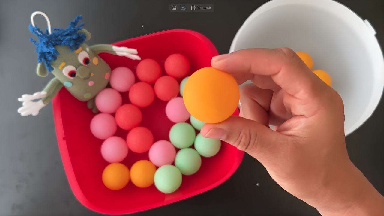 Contando Bolinhas Laranjas! 🟠 Qual é a Fruta Favorita do Zeca? | Vídeo Educativo