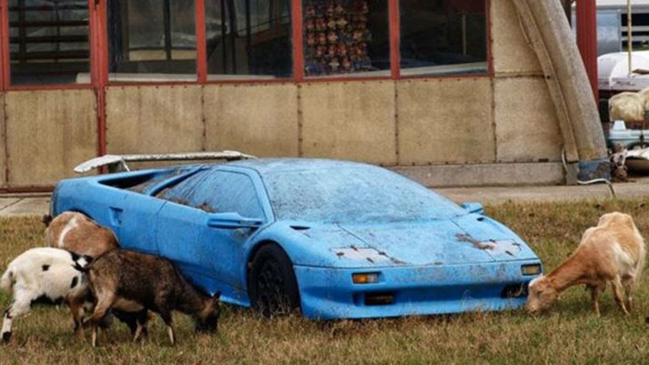 10 Carros Abandonados mas Caros y Exclusivos