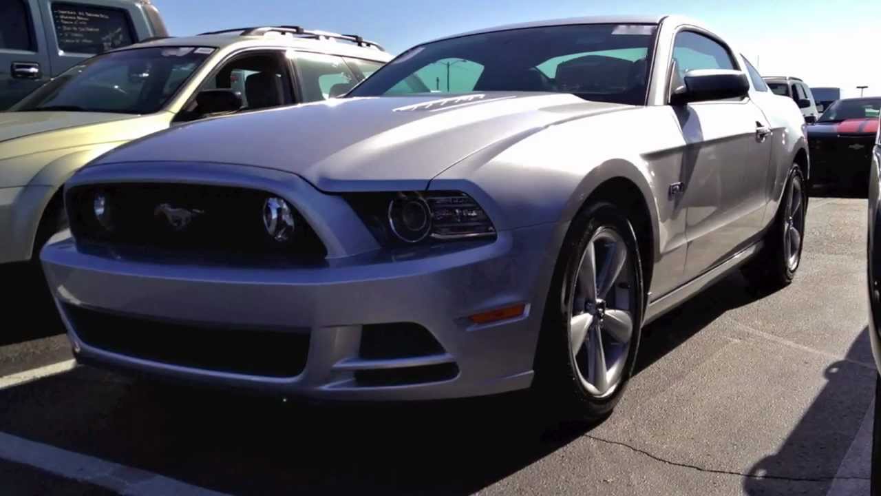 2013 Ford Mustang GT 5.0L V8 6MT Start Up, Quick Tour, & Rev WIth Exhaust View - 290 Miles