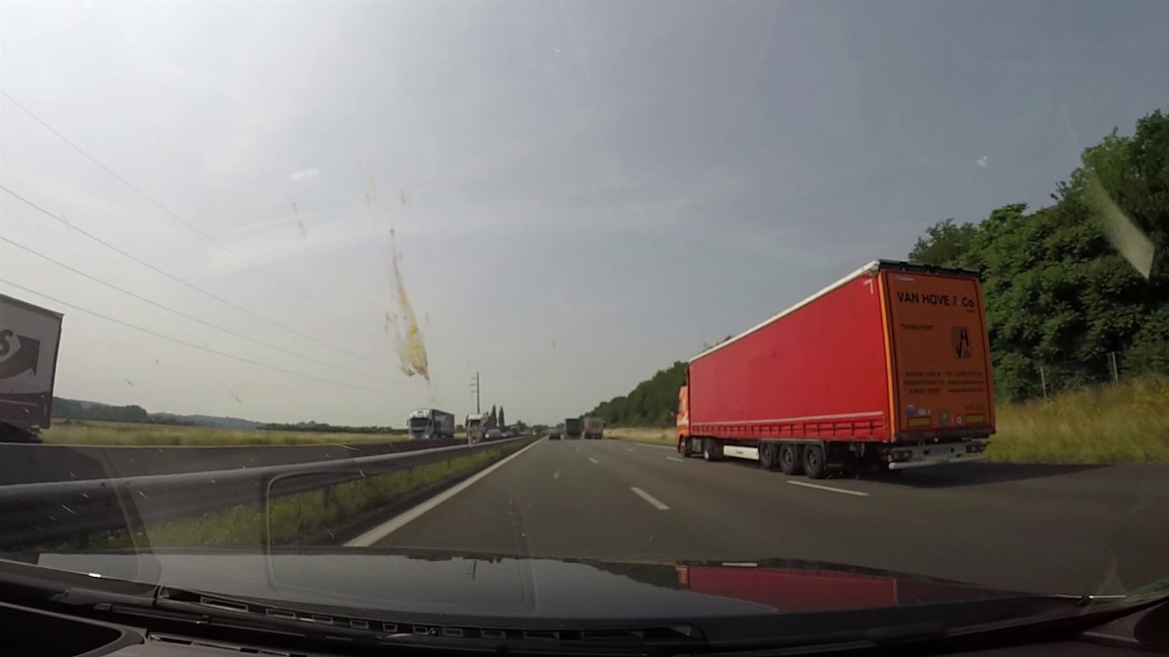 Road Trip: How not to pass on the French Autoroute