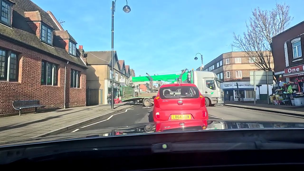 Driving  in West Drayton, Yiewsley & Uxbridge | London Borough of Hillingdon | London | England |