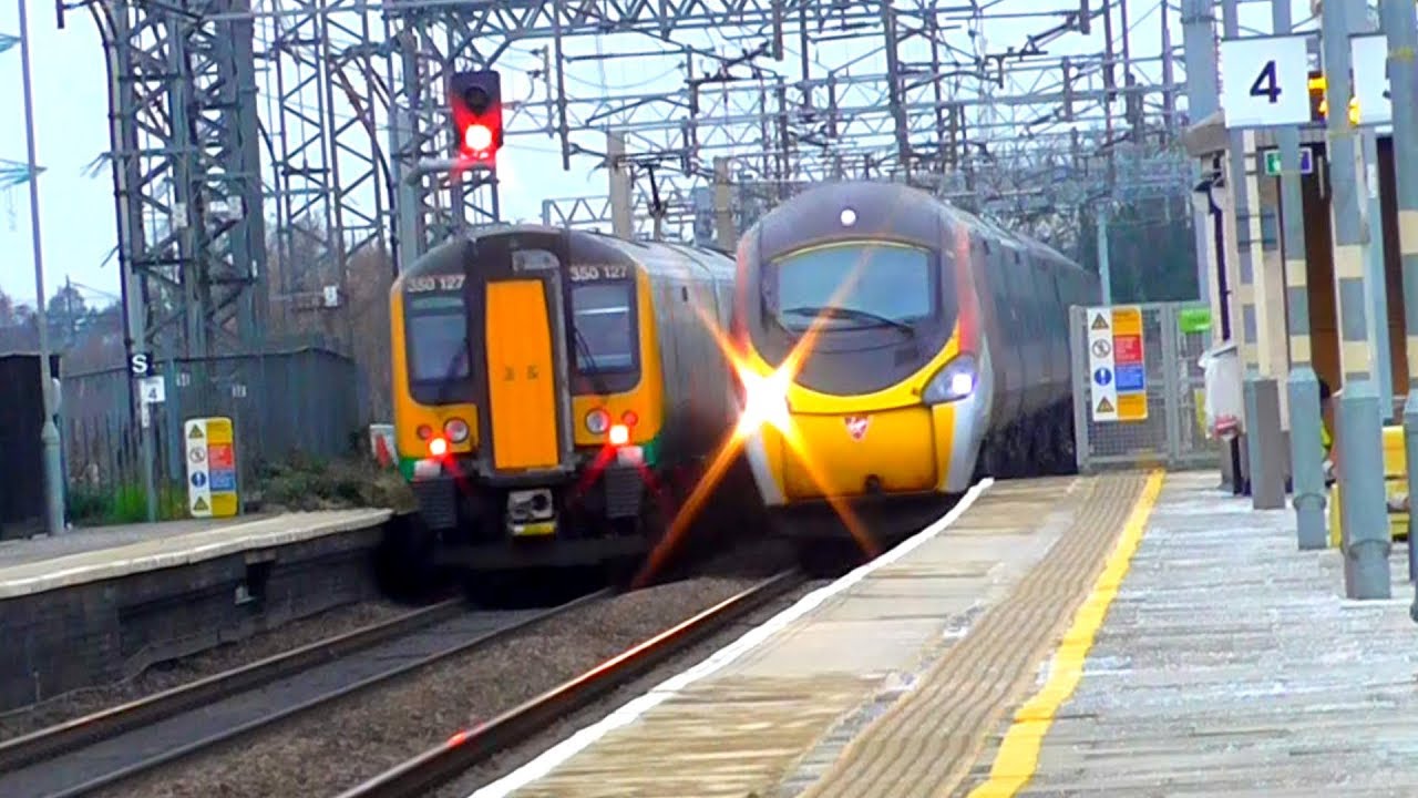 Trains at Bushey, WCML - 05/01/19