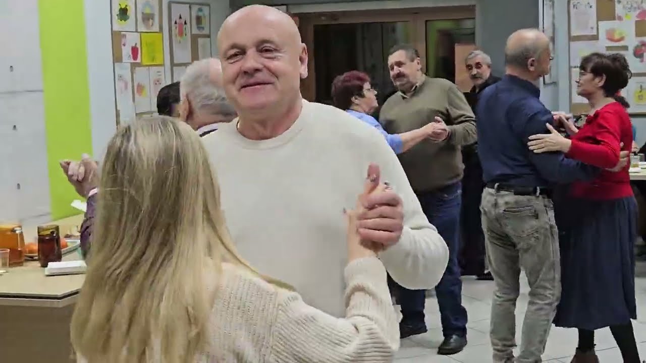 18 stycznia 2026 Dawno Niwidziane PARY bawiły się z Kapelą P. BIŃKOWSKIEGO w SŁOWIKOWIE 