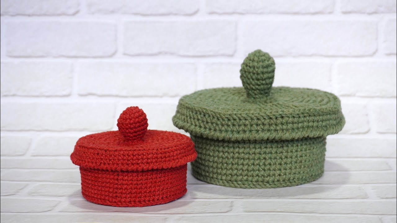 CESTA BAJA CON TAPA TEJIDA A CROCHET