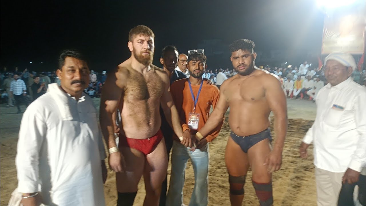 शमशाद पहलवान गुरु जसराम  अखाड़ा दिल्ली विरुद्ध इरफान पहलवान ईरान सनावद कुश्ती दंगल