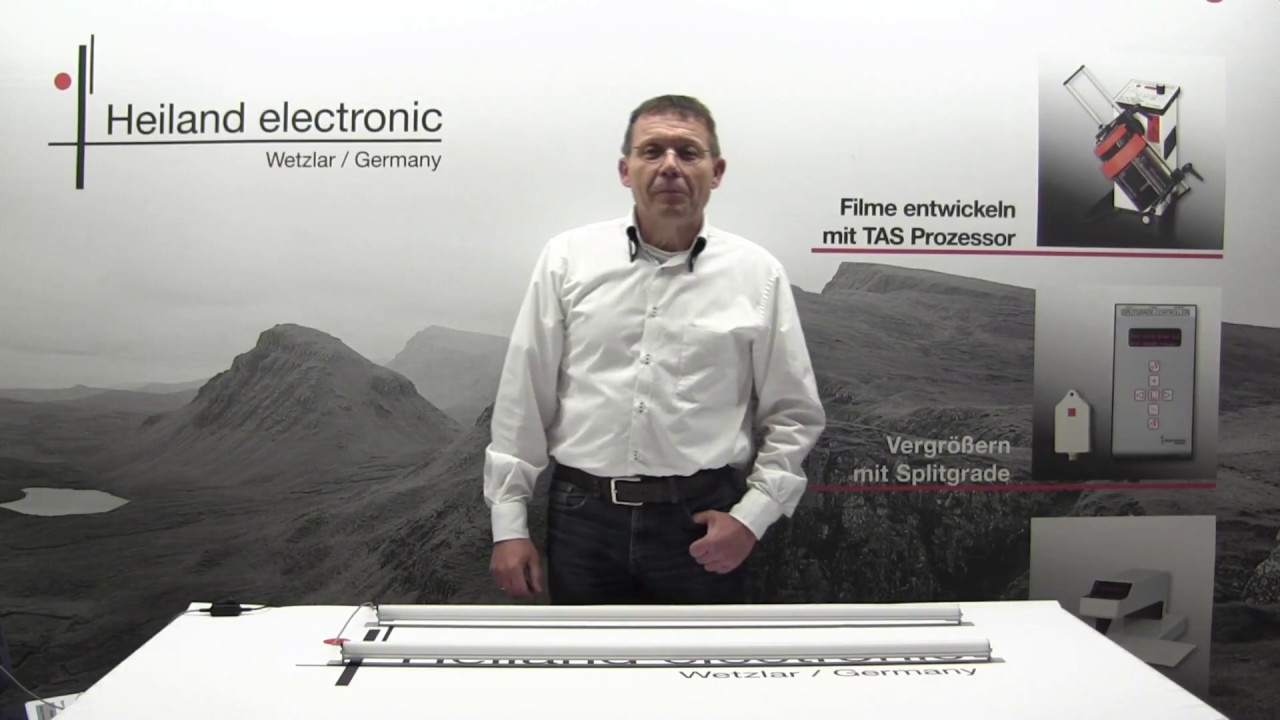 LED Safelight by Heiland (English)