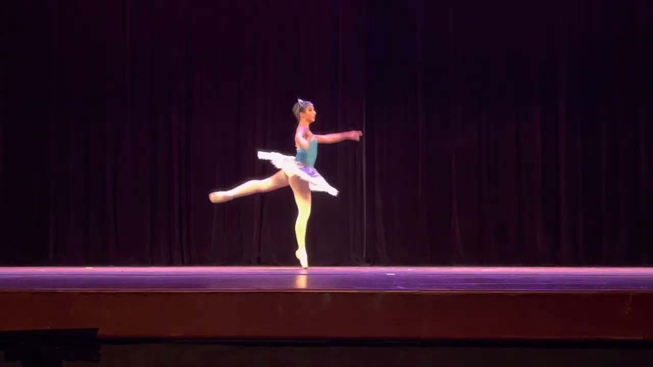 Mari Veiga  a filha do faraó. Ballet Adriana assaf