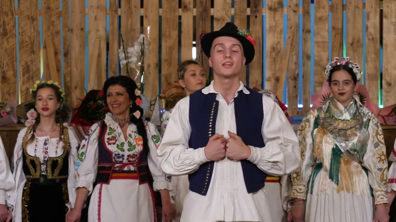 LUCA GOLBAN   Teiule frunzuta lata