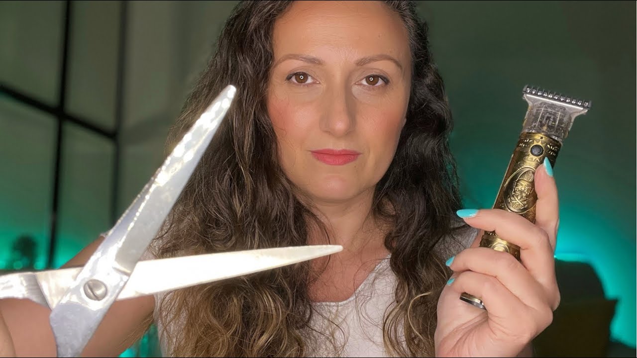 Ti Taglio CAPELLI e BARBA per un appuntamento al buio | ASMR roleplay barber