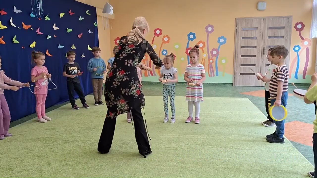 Marsz Radeckiego - instrumentacja dla dzieci. Centrum Edukacji Artystycznej Anna Machmar