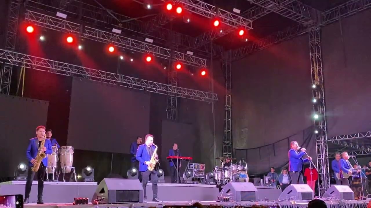 Los bybys en vivo - Llorar llorar llorar, Que difícil es.