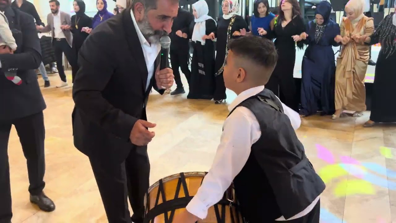 Hozan Şakir kısmet yıldız 🎶🎶🎶özbey ailesinin  görkemli düğününde