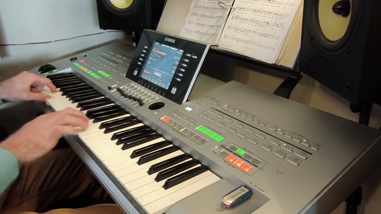 ABBA Dancing queen on Yamaha Tyros 3