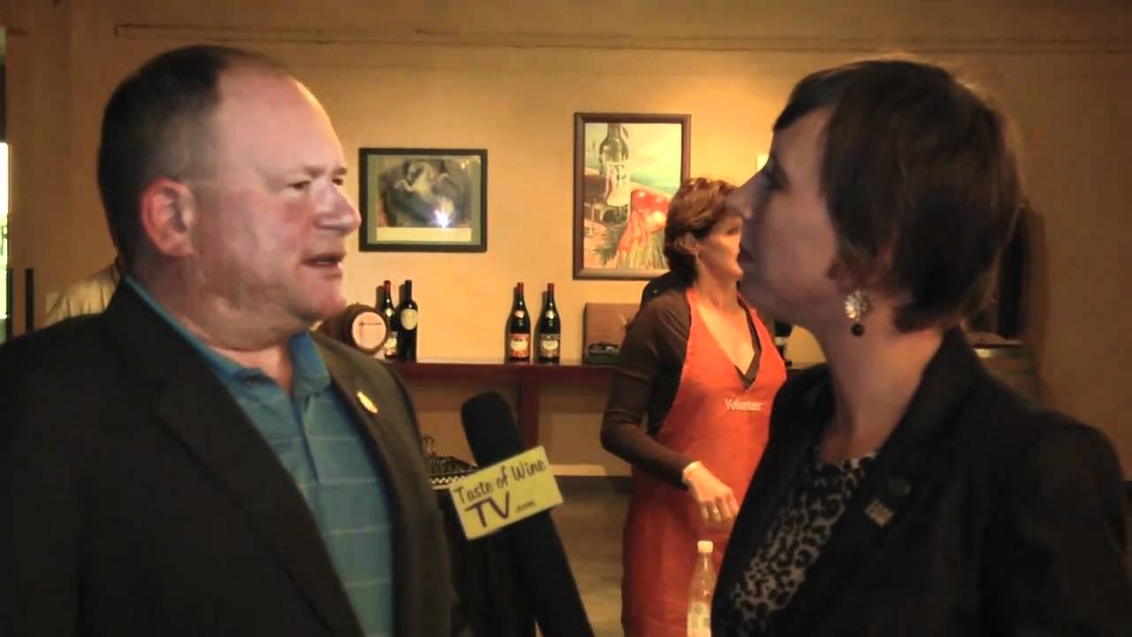 Master Sommelier Joseph Spellman Chats with Lindsay Pomeroy after Blind Tasting Session