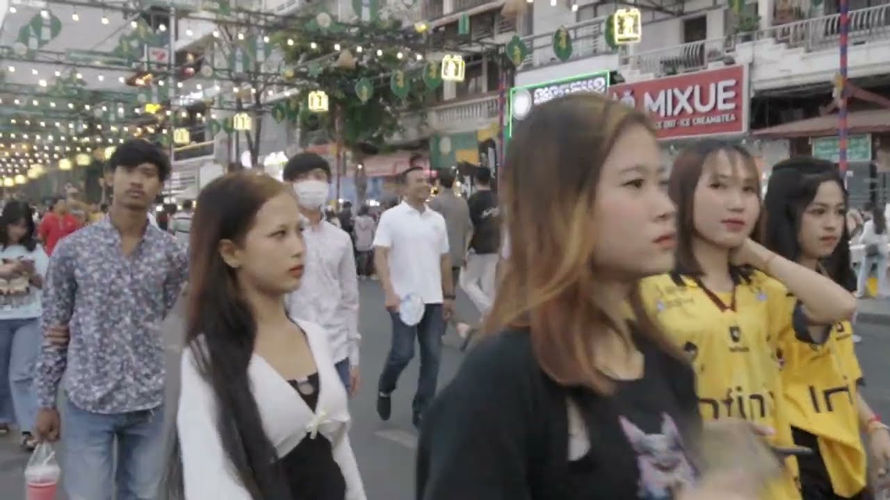 Chatuk Muk Walk Street Phnom Penh Cambodia 2026