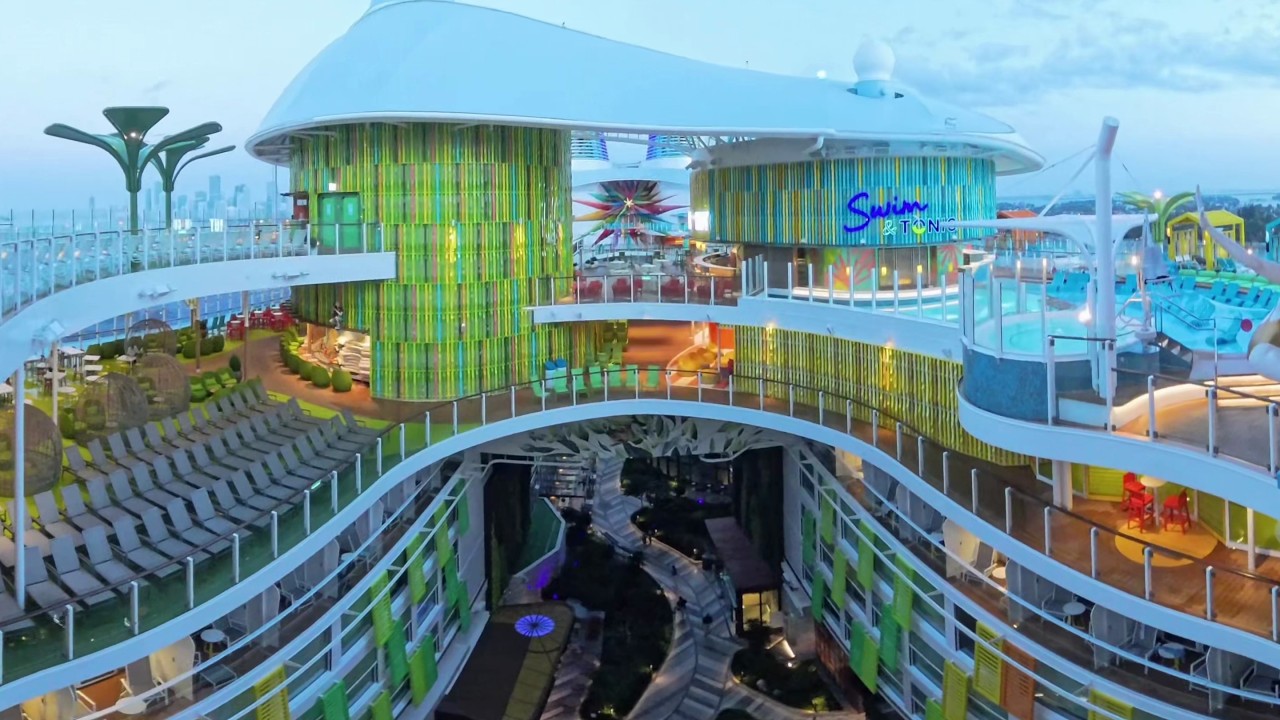 Icon of the Seas: Chill Island 360&ordm; Tour (8K 360)