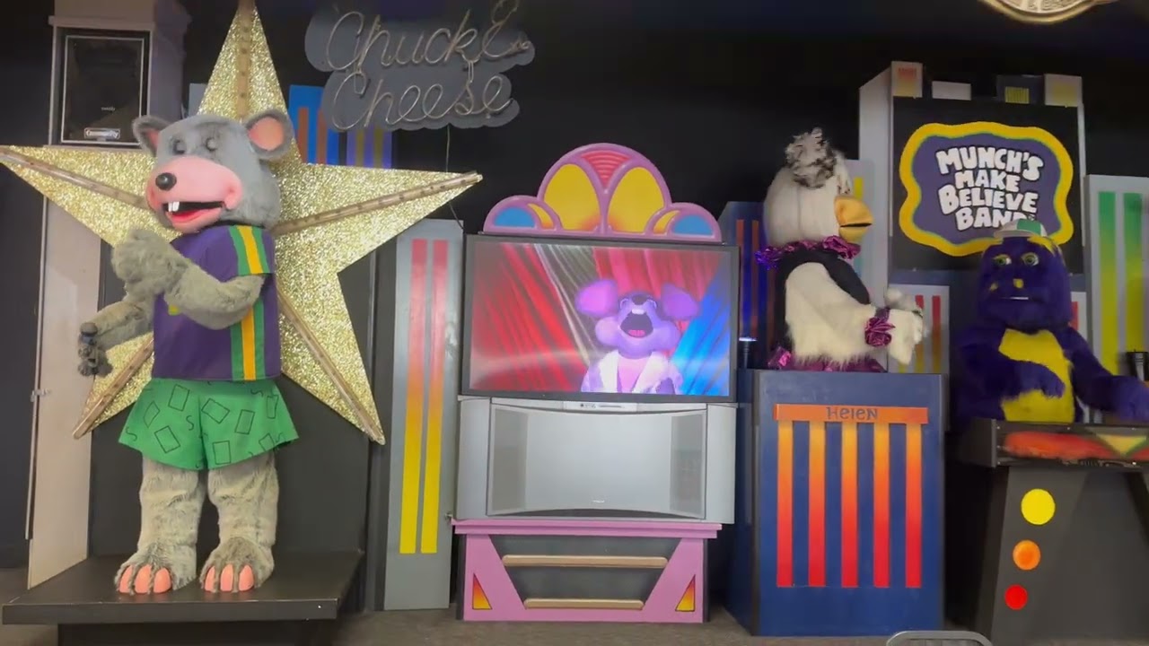 (Filmed right before 2.0) ”Let's Have A Party- Chuck E. Cheese West Hills, CA
