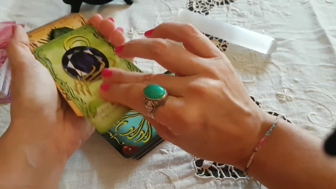 COSA TI ASPETTA CON LUI/LEI? - Tarocchi interattivi amore