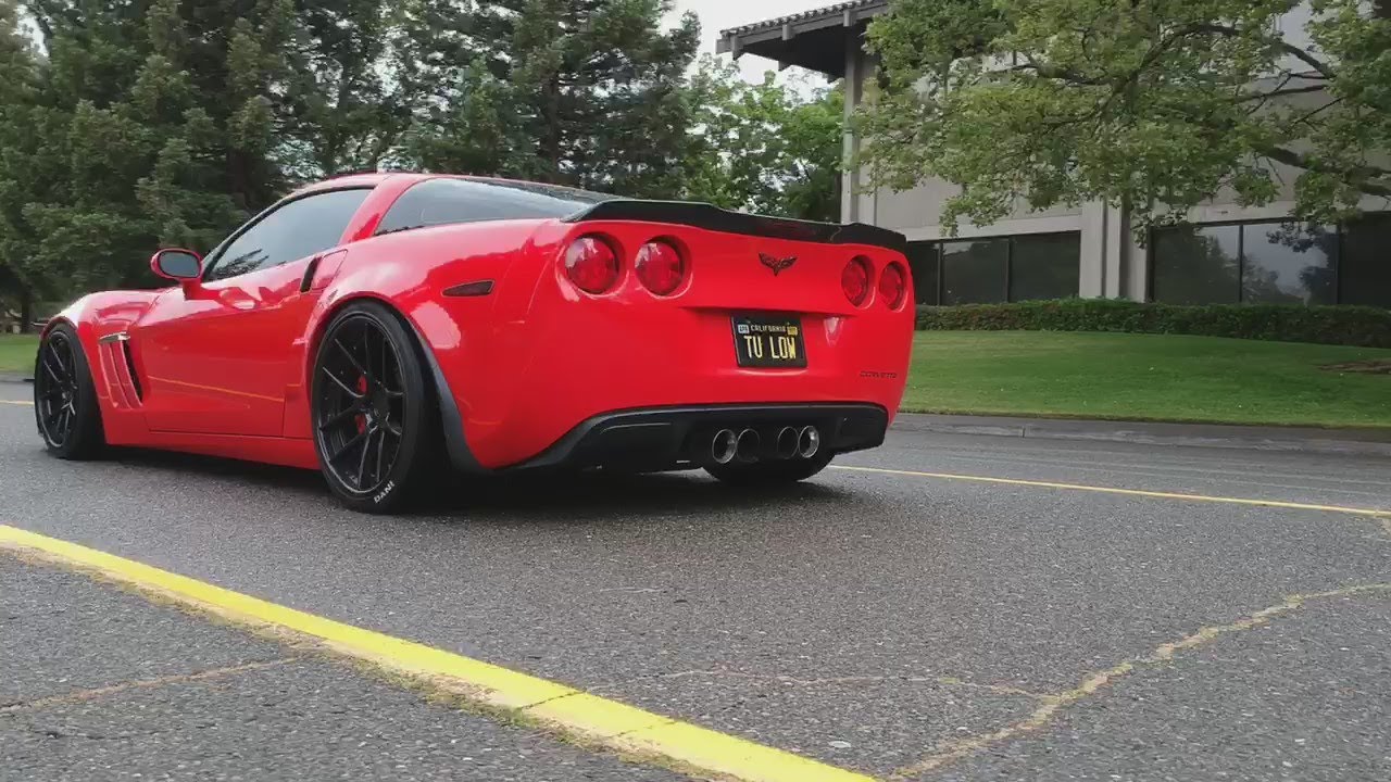 Corvette Drifting in the Rain (Drifts, powerslides, donuts)1080p