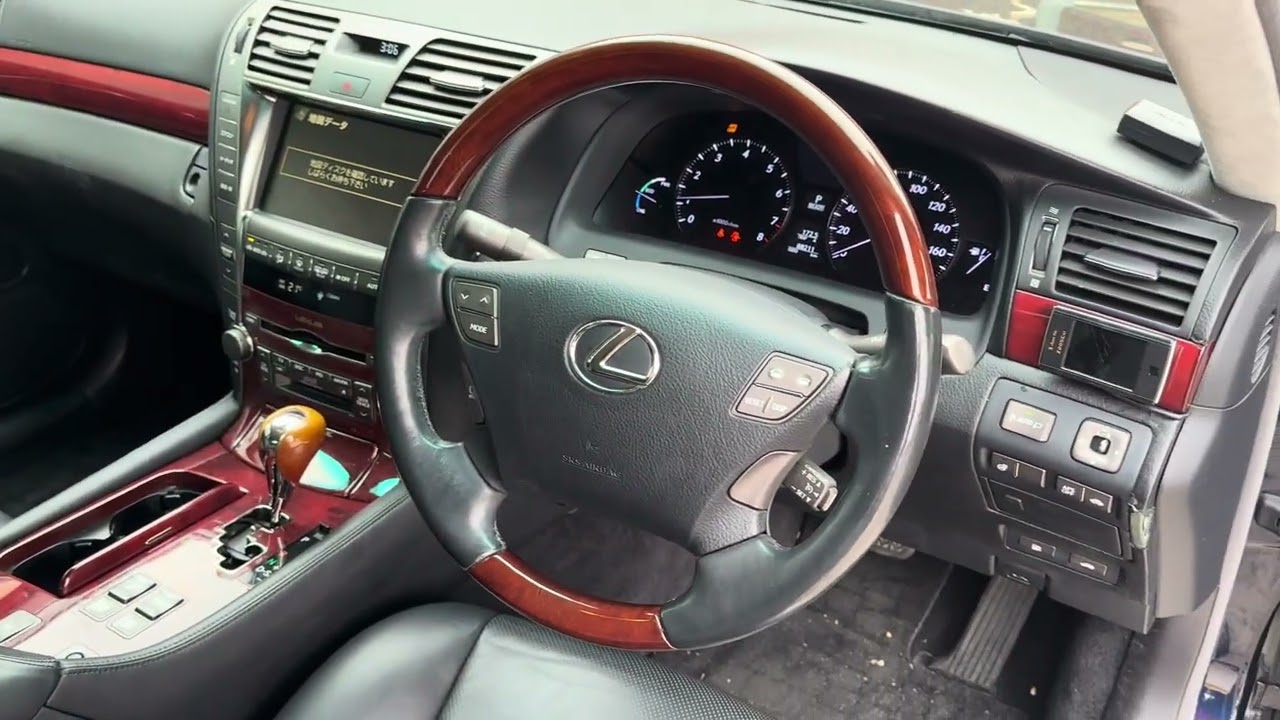 Lexus LS600H UVF45