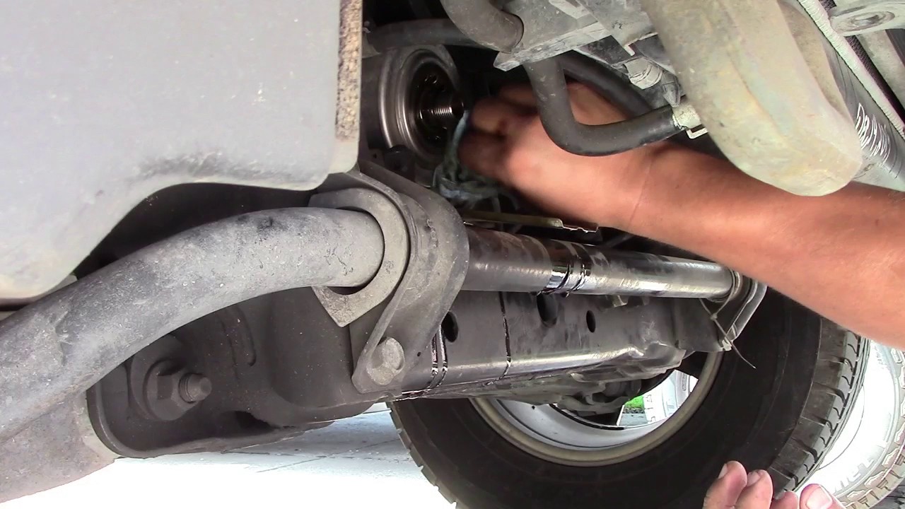 2005 Nissan Frontier Cambio de Aceite facil y basico