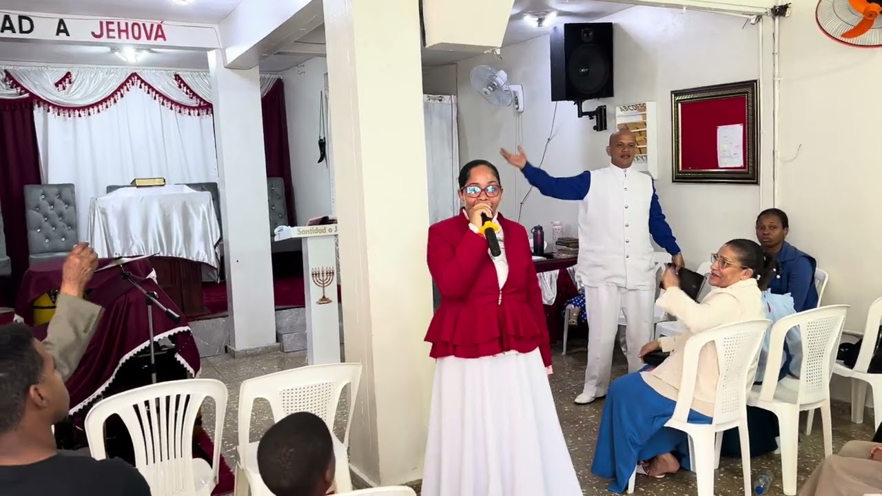 La prominencia del amor , diaconiza Elizabeth 